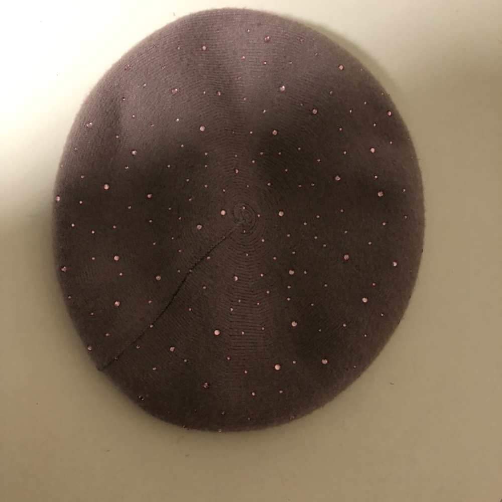 Beret - Picture 2 of 2